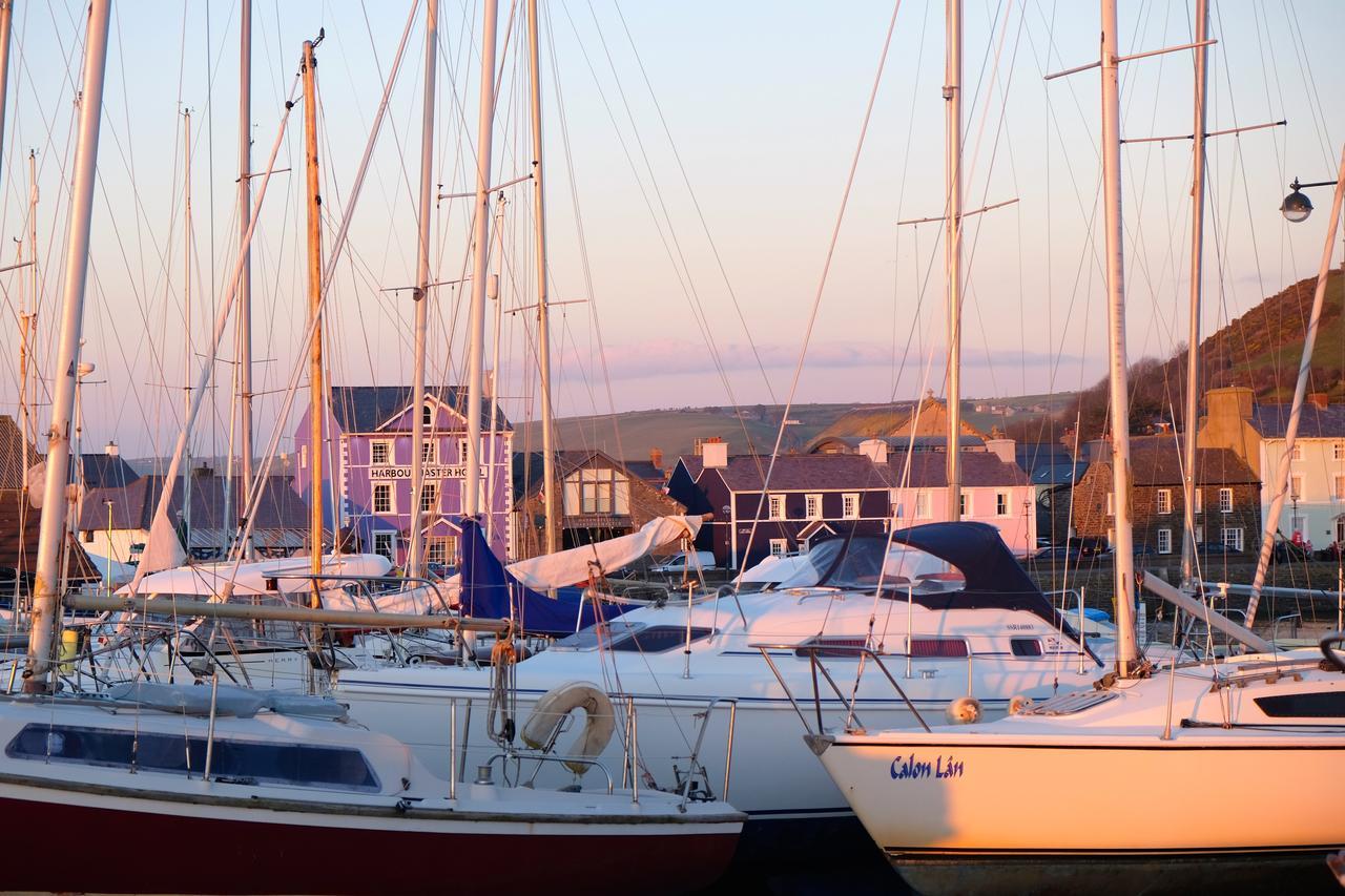 Harbourmaster Hotel Aberaeron Esterno foto